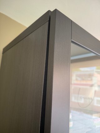 Vitrina IKEA BESTÅ cristal y cajones
