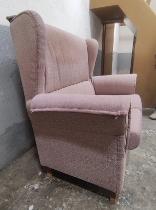 Sofás de tela beige de dos plazas