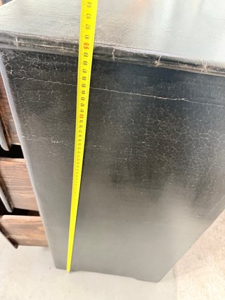 Cómoda negra madera maciza craquelada