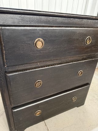Cómoda negra madera maciza craquelada