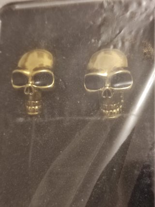 Auriculares calavera metálicos oferta 3x2