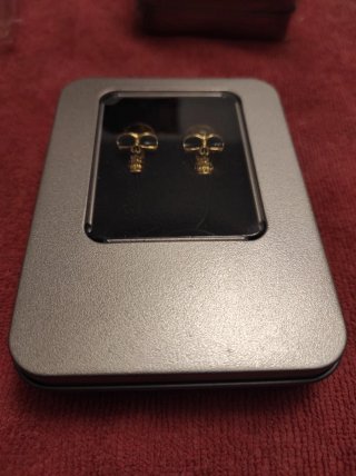 Auriculares calavera metálicos oferta 3x2
