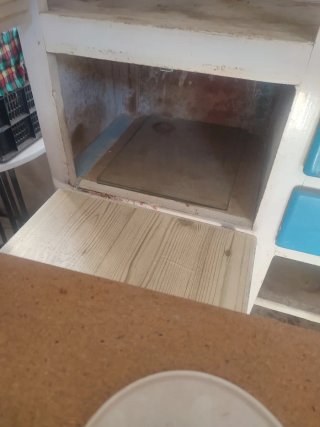 Alacena antigua para restaurar