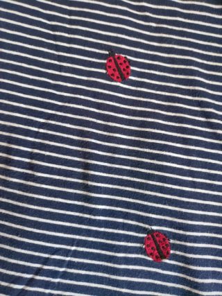 Camiseta de manga corta a rayas para chica