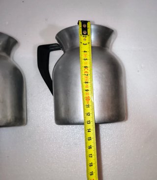 2 cazos antiguos para leche
