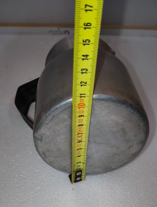 2 cazos antiguos para leche