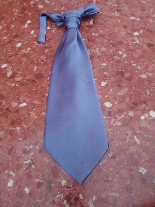Corbata y pañuelo lila Gabriel