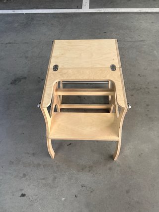 Trona convertible en mesa madera