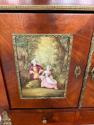 Mueble antiguo restaurado