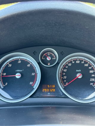 Opel Astra GTC Sport 120cv
