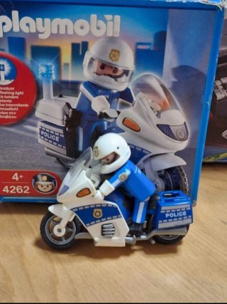 Moto Policía Playmobil