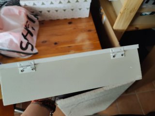 Caja de madera decorada con cristal