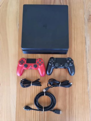 PS4 Slim 500GB + 2 Mandos + 13 Juegos