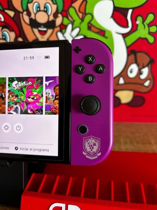 Nintendo Switch OLED ESPECIAL Pokemon COMO NUEVA