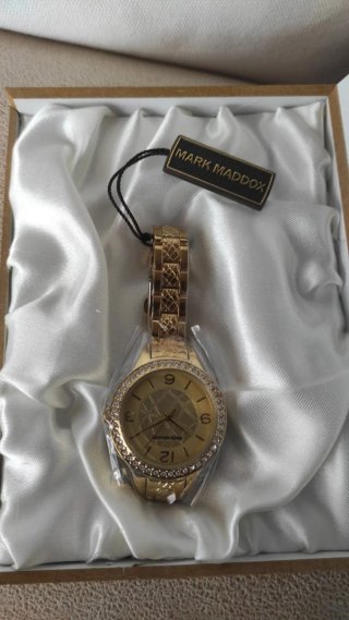Reloj Mark Maddox Mujer Dorado Nuevo
