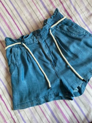 Pantalones cortos finitos para chica