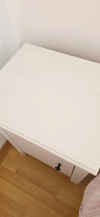 Mesa de noche brusali