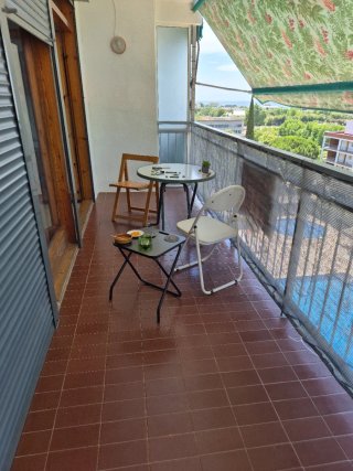 Alquilo apartamento en santa susana meses de veran