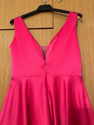 Vestido de fiesta rosa elegante