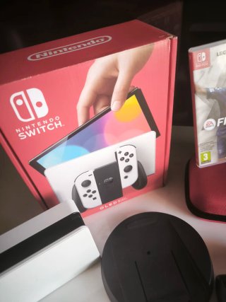 Nintendo Switch OLED Blanca + Juegos