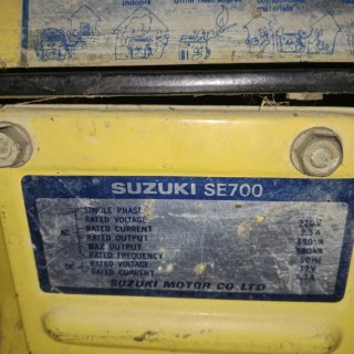 Lote 3 Generadores: Honda G200, Suzuki SE700, Cast
