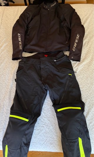 Conjunto DAINESE Chaqueta y Pantalón Moto POCO USO