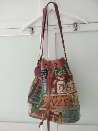 Bolso de mujer estilo cubo multicolor