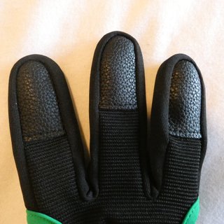 Guante de tiro LIVANO 3 dedos ajustable