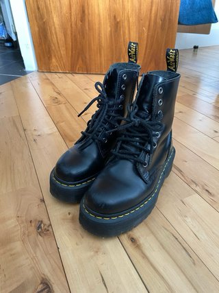 Botas Dr. Martens Plataforma Negras