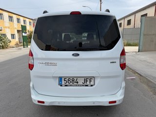 Ford Tourneo Courier 2015