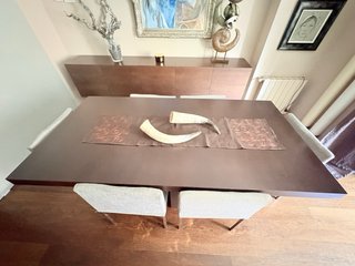 Mesa comedor + 6 sillas tapizadas