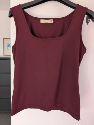 Camiseta tirantes Zara granate talla M