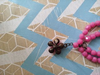 Pendientes bolas fucsia