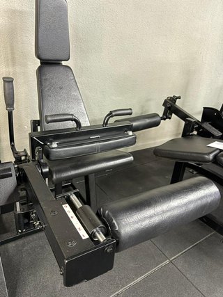 BODY MASTER CX 118 SEATED LEG CURL