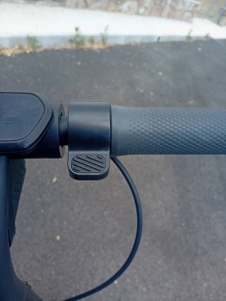 Patineta eléctrica como nueva