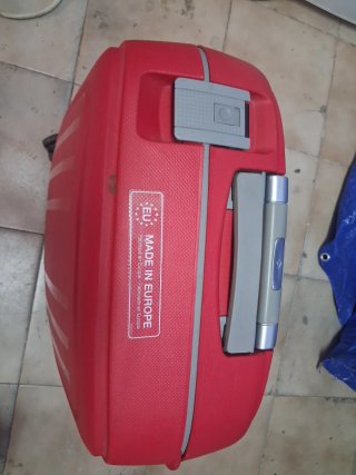 Maleta Samsonite Roja Rígida
