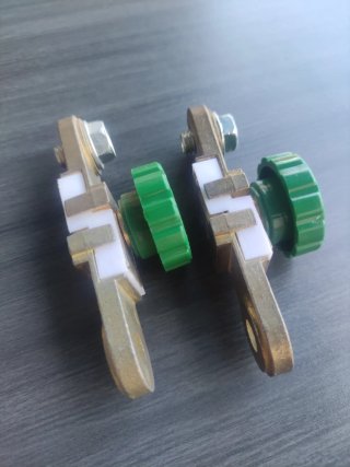 Bornas Batería Desconectador Verde