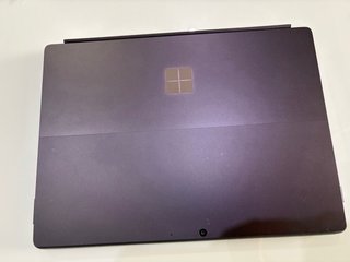 Microsoft Surface Pro 8 + Teclado y Slim Pen 2
