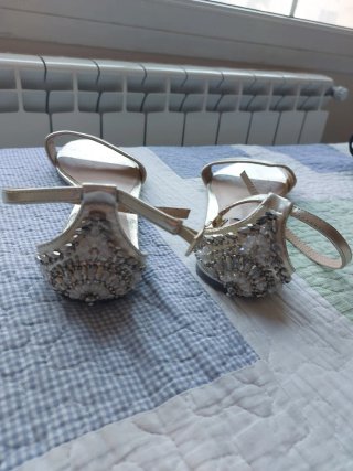 Sandalias Sfera Doradas Talla 39