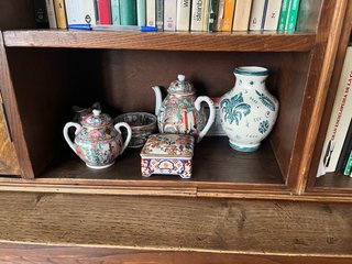 Liquidación casa: cristalería, ropa, tazas....