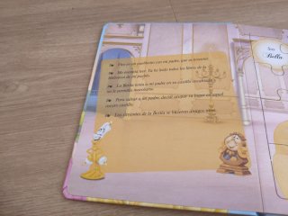 Libros puzzles de princesas.