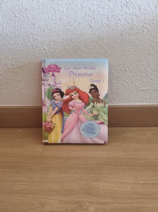Libros puzzles de princesas.
