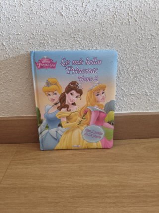 Libros puzzles de princesas.