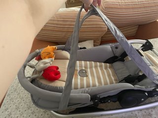 Hamaca para bebé con peluches de elefante