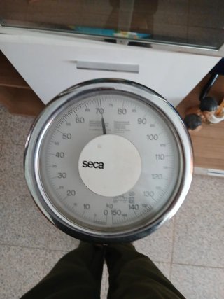 Báscula médica SECA