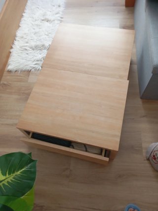 Mesita de noche de madera