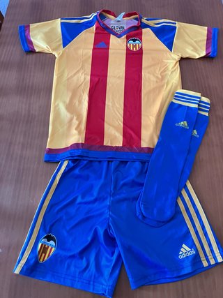 Equipación original VCF Señera Niño T/10 Adidas