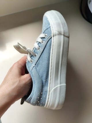 Zapatillas Zara niña pedrería azul