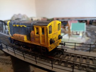 Locomotora Roco H0 envejecida