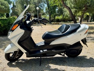 Suzuki Burgman 125 Scooter Automática